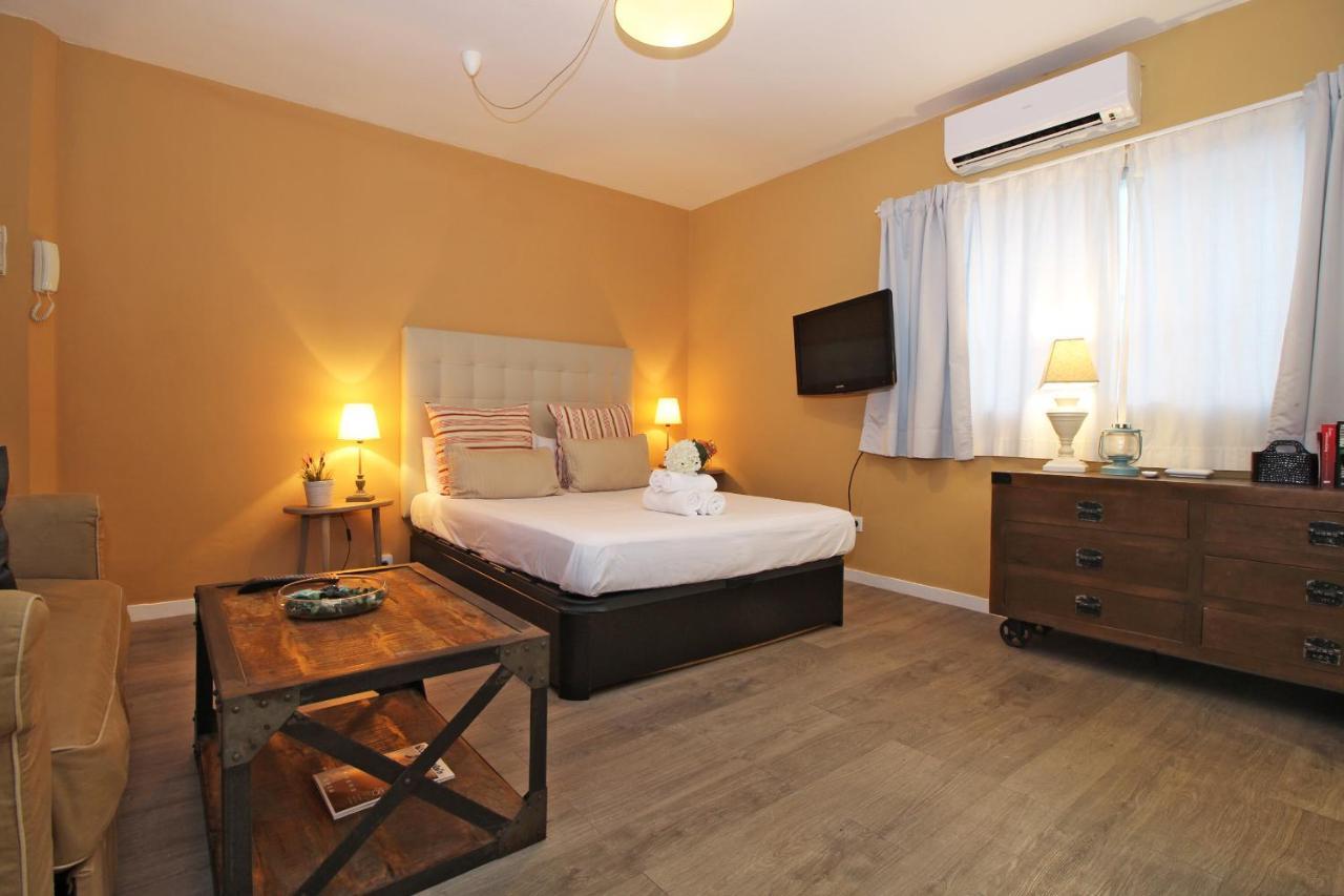 Del Parque Flats Suite Malagueta Малага Екстериор снимка
